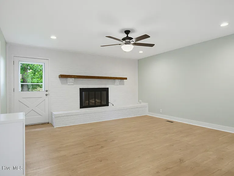 46 Holland Dr — Photo 19