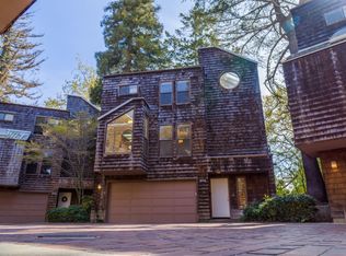 10910 Lucky Oak Ct, Cupertino, CA 95014
