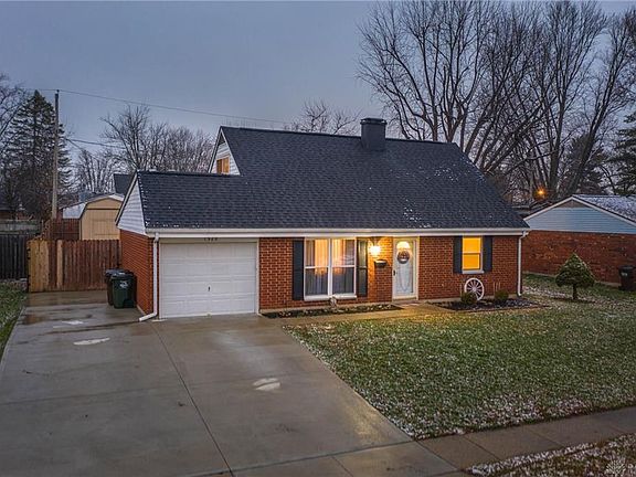 2nd image of 1920 Nebraska Dr