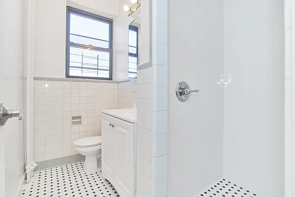 Rented by Living New York | media 9