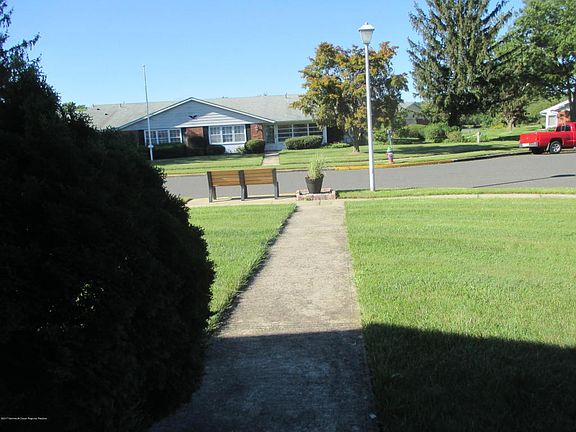 2nd image of 344A Canterbury Ct