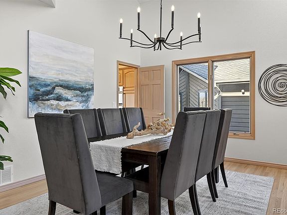 5th image of 1123 Oakhurst Drive