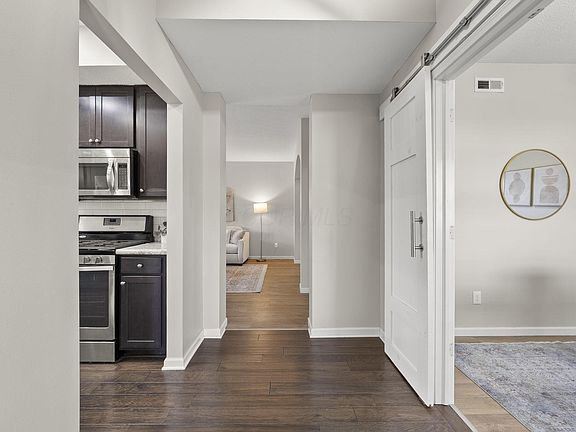 3rd image of 5901 Blackbird Way