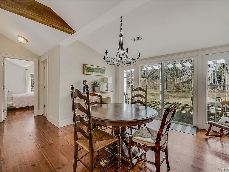 635 Strohson Rd — Photo 16