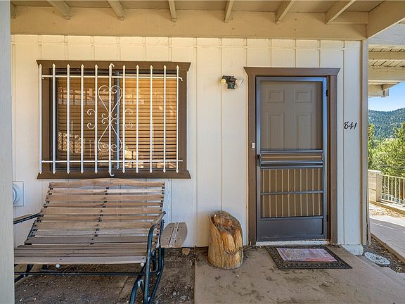 5th image of 841 Menlo Dr