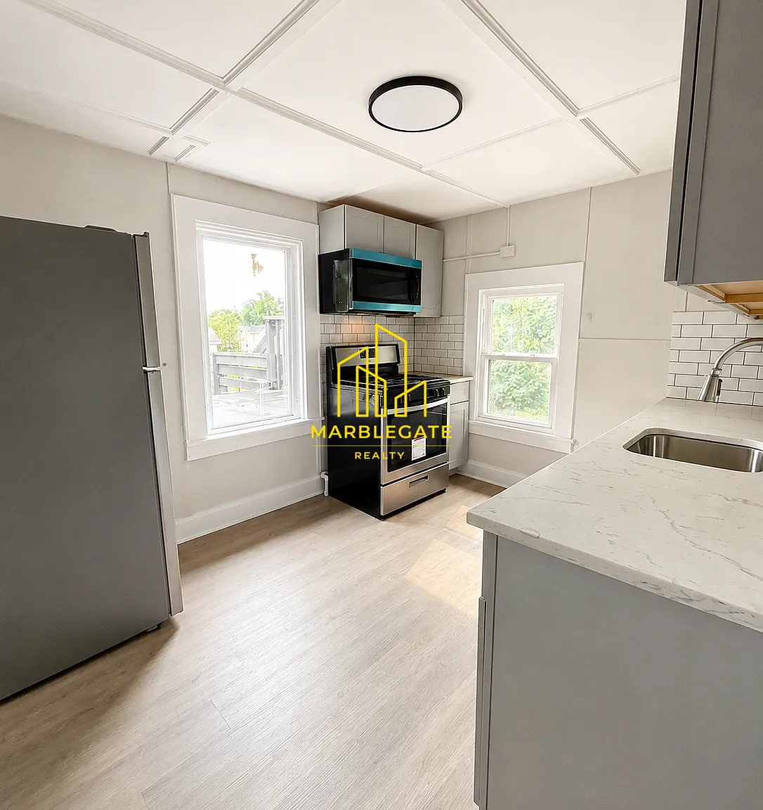 3 bed, $2,450 — Photo 1