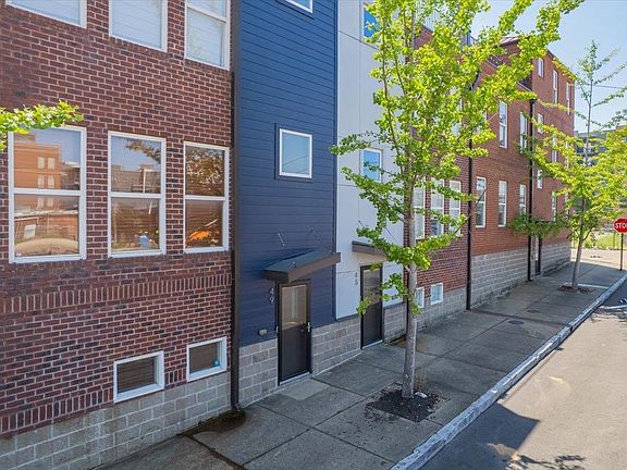 3rd image of 49 Vance Ave #49