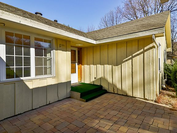 5th image of 2603 Green Apple Ln