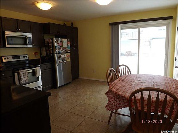 3rd image of 815 5th St NE #13