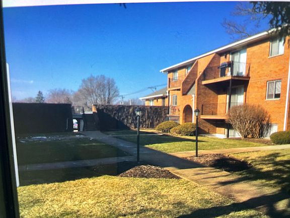 4th image of 513 Hartford Ave #4