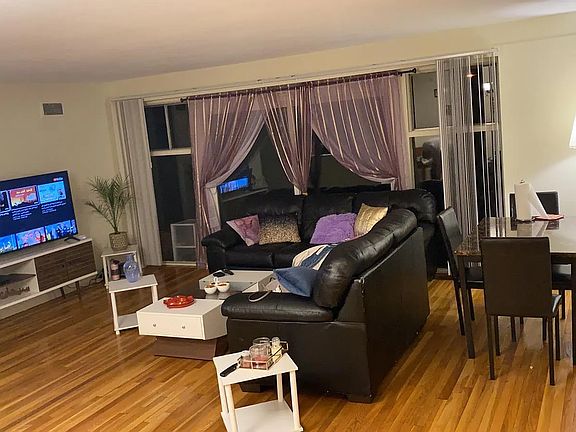 5th image of 182 Central St APT 8