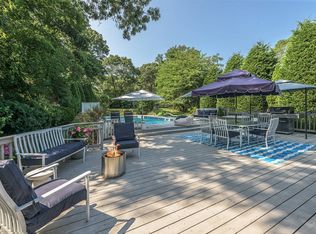 78 Fanning Ave, Hampton Bays, NY 11946