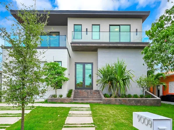 9009 Byron Ave, Surfside, FL 33154