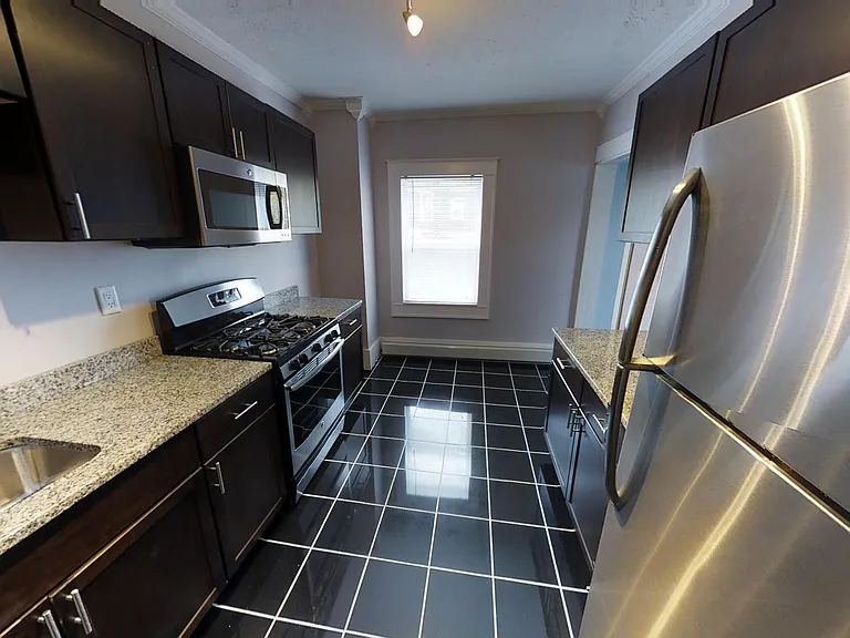 105 Comstock Ave #7 — Photo 2