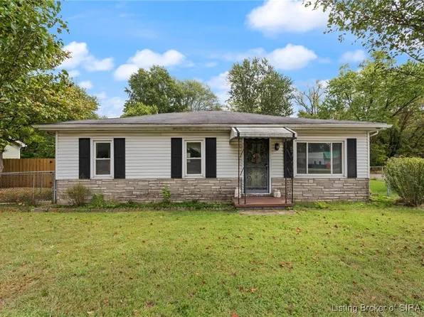 1284 Market Street, Charlestown, IN 47111