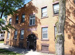 3186 W 98th St, Cleveland, OH 44102