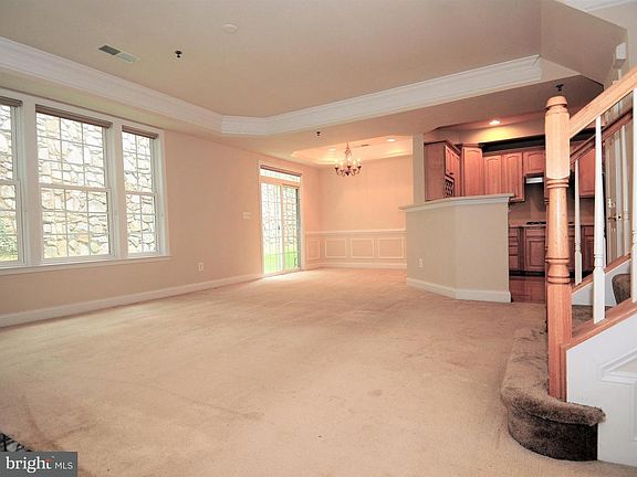 3rd image of 7125 Mason Grove Ct #10