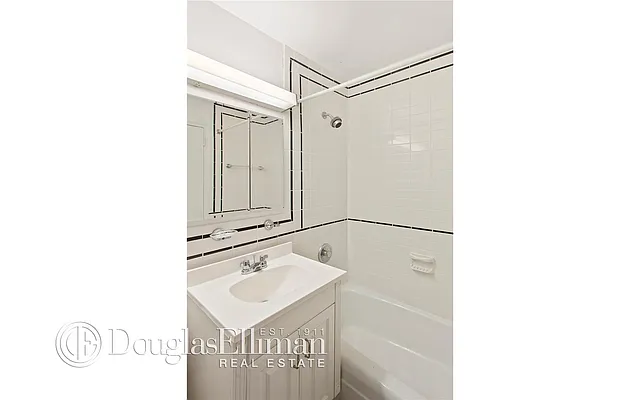 Rented by Douglas Elliman | media 19