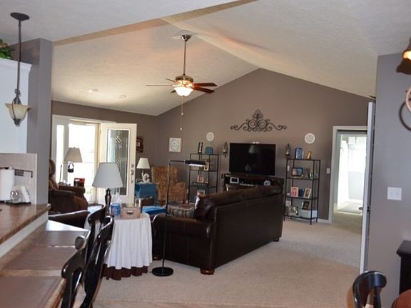 5th image of 3500 E Waterview Dr