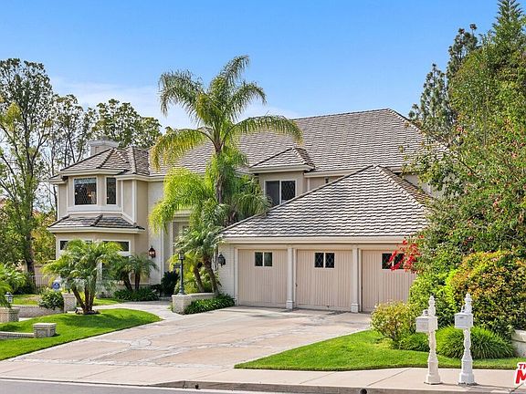 3rd image of 5405 Fremantle Ln