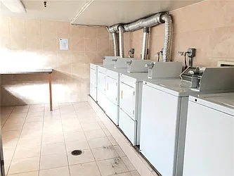 Rented by R New York