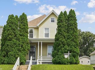 212 S Gunnison St, Burlington, IA 52601