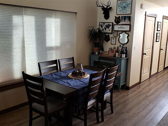 5th image of 102 Prairie Grass Ct Unit A