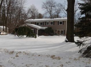 4344 Buckingham Dr, Schenectady, NY 12304