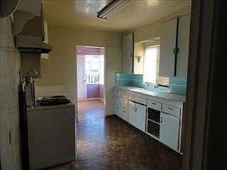 2nd image of 3537 N Sierra Madre Ave