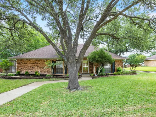 1222 Stonewall St, Garland, TX 75043
