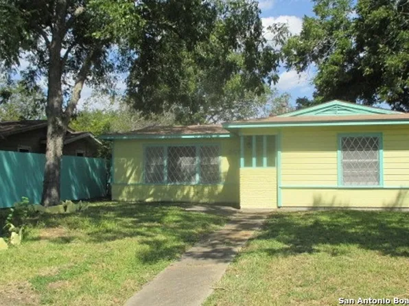 808 E E POLK, Victoria, TX 77901