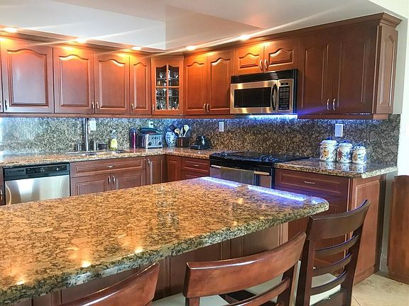 3rd image of 1410 S Ocean Dr APT 506