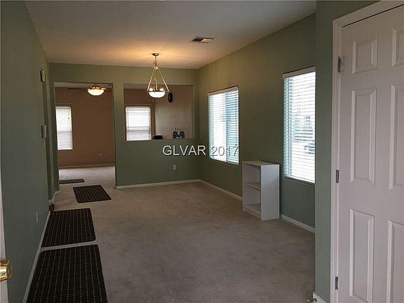4th image of 5546 Sun Temple Ave #0