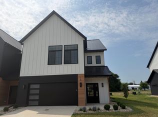 15 E Duke St, Vermillion, SD 57069
