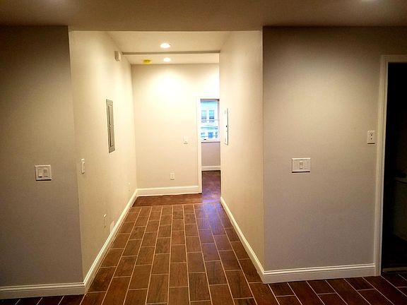 4th image of 1658 Broad St APT A