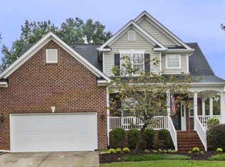 2500 Hidden Meadow Dr, Fuquay Varina, NC 27526