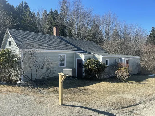 54 Sunset Avenue, Stonington, ME 04681