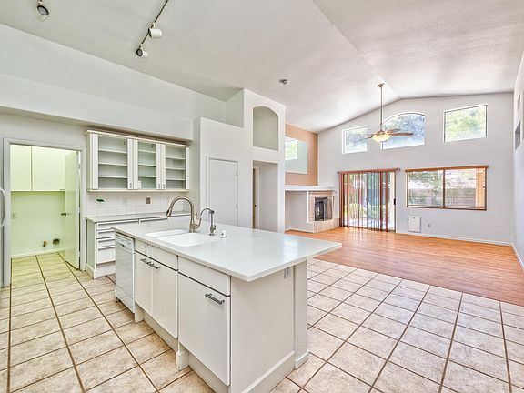 4th image of 1074 Sandstone Canyon Ct