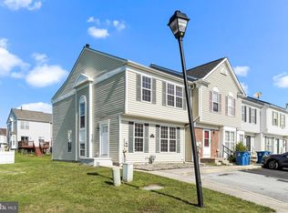 1 Charles Ct, Newark, DE 19702