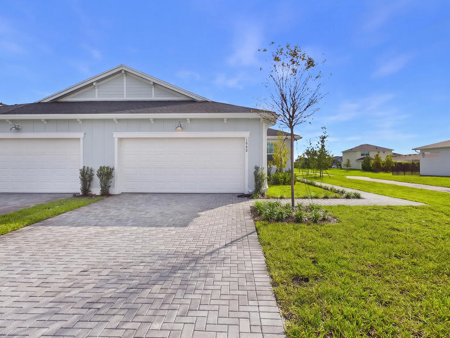 3 bed, 2.0 bath, 1758 sqft, $3,500 — Photo 2