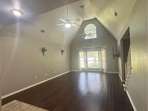 5th image of 10400 Celeste Rd