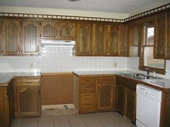 2nd image of 5517 S Clay Ave