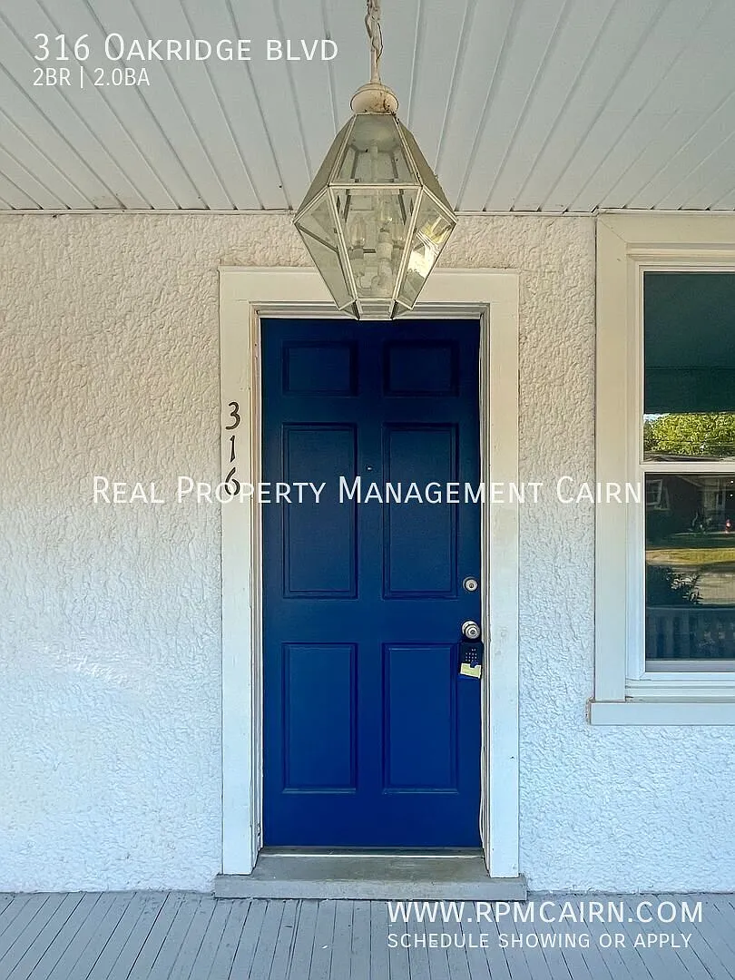 Renovated Cape Cod in Fort Hill Area with Large Great Room — Photo 2