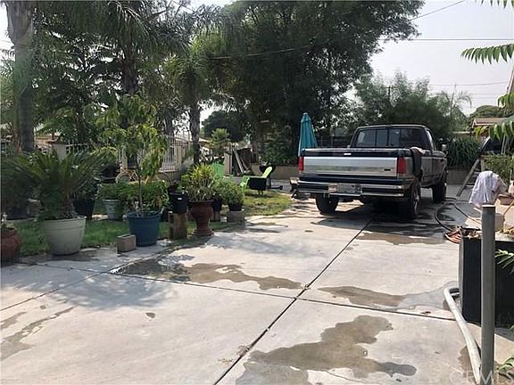 4th image of 2526 W 2nd Ave