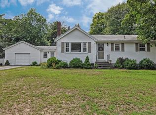 12 Yale St, Groveland, MA 01834