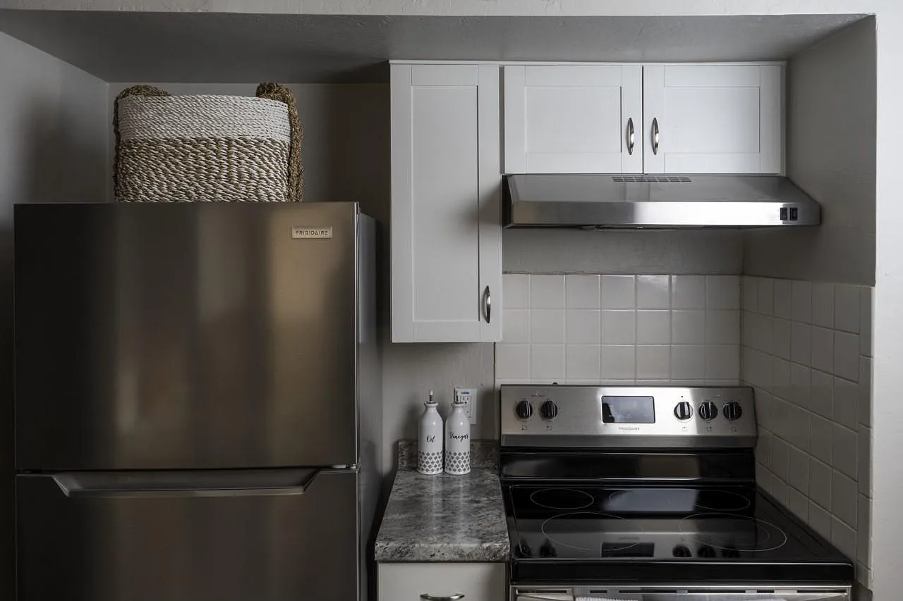 2 bed, 720 sqft, $900 — Photo 3
