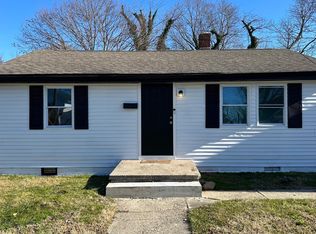 223 N Queen St, Dover, DE 19904