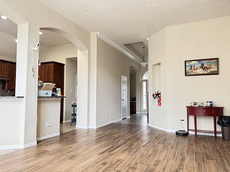 6106 Brookmall Dr — Photo 6