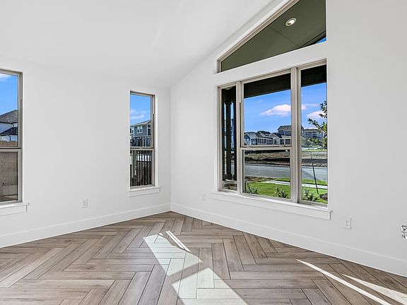 3rd image of 9412 Hamadryas Dr