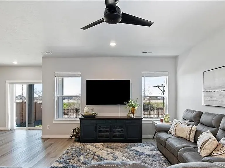 6915 S Sunfish Way — Photo 9